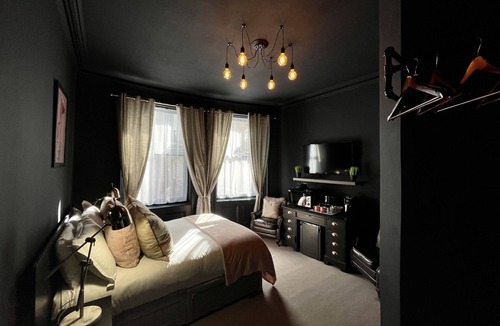 Kemptown Hotel | BoHo BreeZe