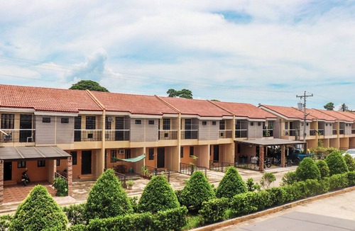 Puerto Princesa City Centre House | Boho Chic 2-bedroom House in Puerto Princesa with Pool Access and Workspace