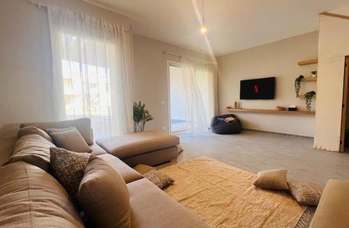 Zafarana Ski Chalet | Boho-Chic Beachfront Villa Ain Sokhna, Garden