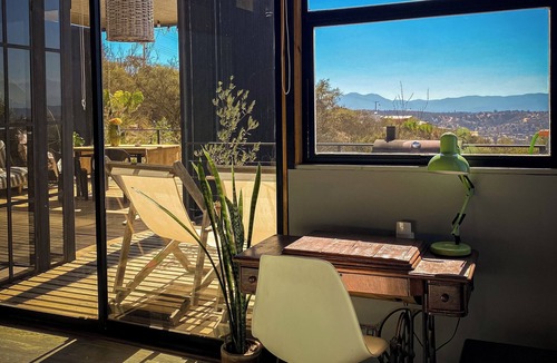 Villa Alemana Cabin | Boho-Chic Cabin: Private Sauna, Freestanding Tub & Views