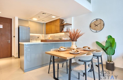 Al Barsha Apartment | Boho-Chic Comfort - 1BR Haven - Marquis 2020 Arjan
