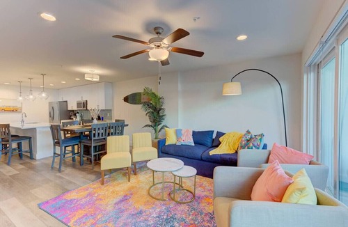 Madeira Beach Condo | Boho Condo 3/3 Heated pool