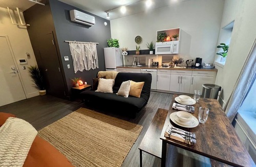 Iron Horse Historic District Apartment | Boho Haven with Free Parking, Wifi and King Bed, Walk to Clubs, U of A and Food