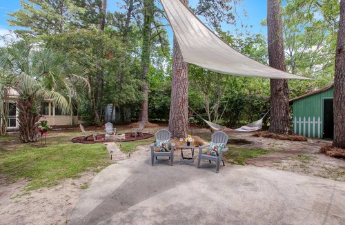 Garden City House | Boho House Mins To Downtown & Tybee Island + Pet Friendly