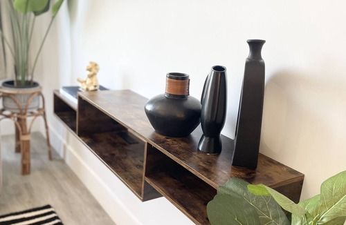 Elizabeth Apartment | Boho Queen Studio Near NYC, EWR, MetLife