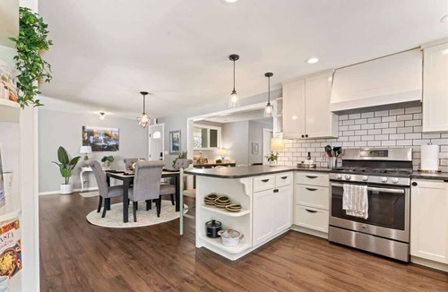 Sunset House | Boise Sunset District | BSU | 4 Bed + Guest House