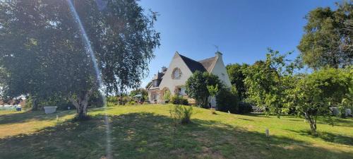 Neulliac House | Bolumet