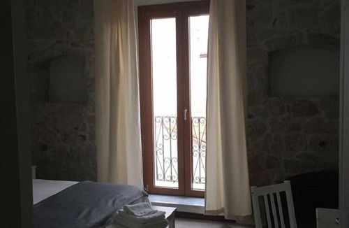 Bosa Historic Centre Bed & Breakfast | Bomarosa Rooms