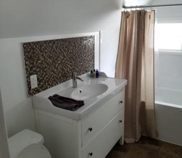 Jasper Apartment | Bon Homme View