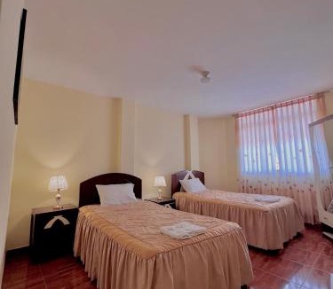 Huamachuco Hostel | Bona Nit