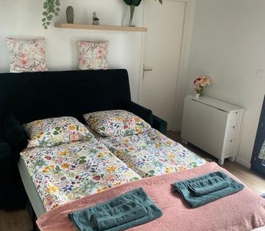 Saint-Ouen Cabin | Bonamy's