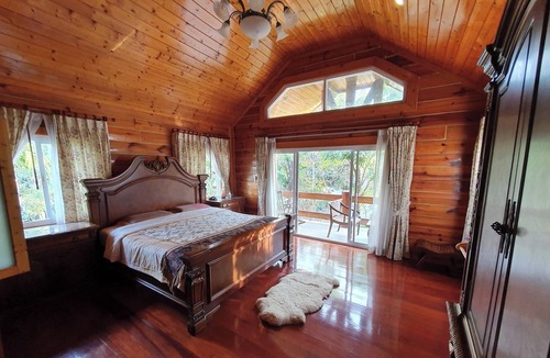 Khanong Phra Villa | BONANZA CABIN POOL VILLA, KHAO-YAI
