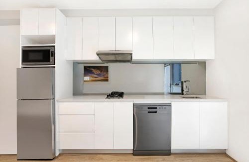Bondi Hotel | Bondi Beach Studios Suite