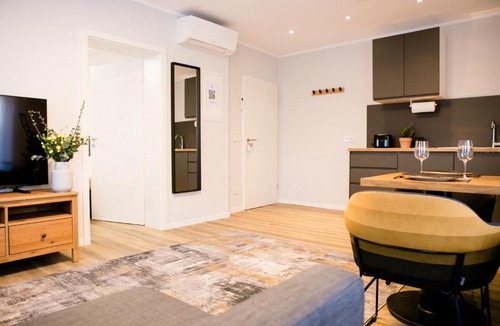 Sankt Augustin Apartment | bonquartier - LUX APT #2 Moderne, stilvolle Wohnung mit voll ausgestatteter Küche, Klimaanlage und Parkplatz