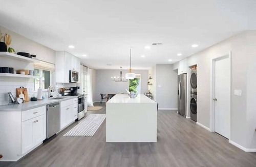 Alhambra House | BONUS Room! HTD Pool Backyard Oasis/Patio GCU