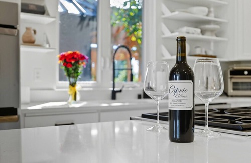 Walla Walla House | Book the Entire Eleanor Inn! Private Vineyard Stay