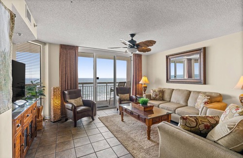 Crescent Beach Condo | Book your next family vacation at this beautiful beach front condo!