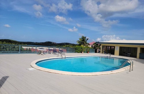 Estate Altona Condo | Book Your summer dates Now no passport required!