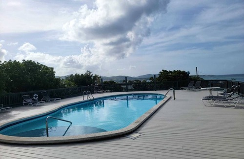 Estate Altona Condo | Book Your summer dates Now no passport required!