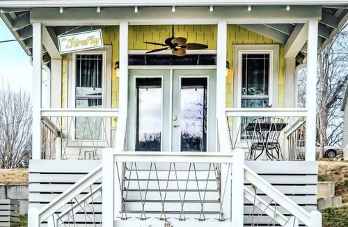 Jacksboro Cottage | Book Your Summer Vacation Here!