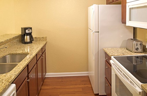 Berkeley Resort | Book your Williamsburg stay at great rates!