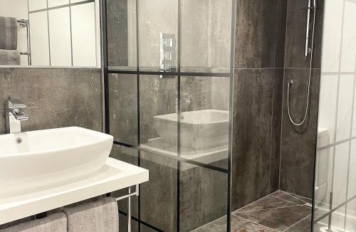 Pattiswick Apartment | Booking Urban Halstead