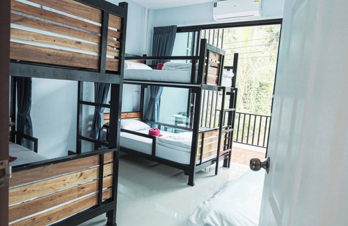 Khlong Sok Hostel | Boom Hostel Khao Sok
