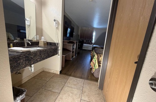 Neosho Hotel | Booneslick Lodge of Neosho