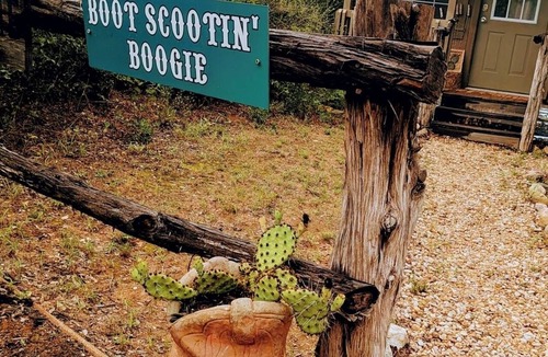 Voca Cabin | Boot Scootin' Boogie Cabin in Castell, TX - Texas Hill Country and Llano.