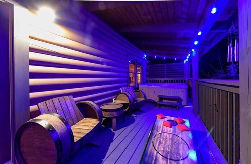 Sevierville Cabin | Bootlegger Cabin | Hot Tub | NERF Wall | Arcade
