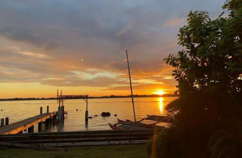 Nunue House | Bora Bora waterfront sunrise villa