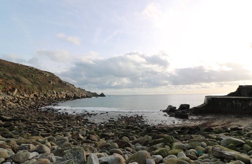 Lamorna Cottage | BORAH LODGE, pet friendly, with hot tub in Mousehole