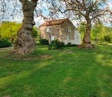 Le Passage House | Bordeneuve
