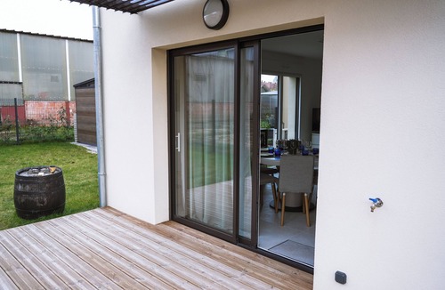 Roppenheim Apartment | Border duplex with garden, wifi and parking 5 min from Outlet Roppen shopping centre