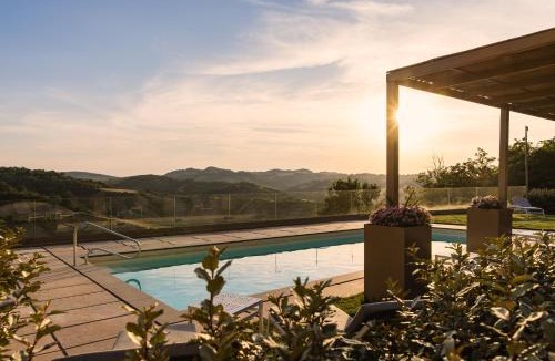 Castel San Pietro Terme House | Borgo alle Crete