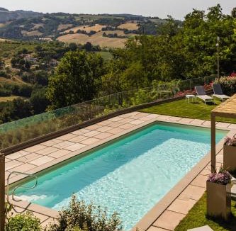 Castel San Pietro Terme House | Borgo alle Crete