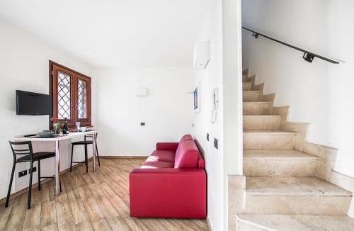 Zona XVIII Capannelle House | Borgo Aureo