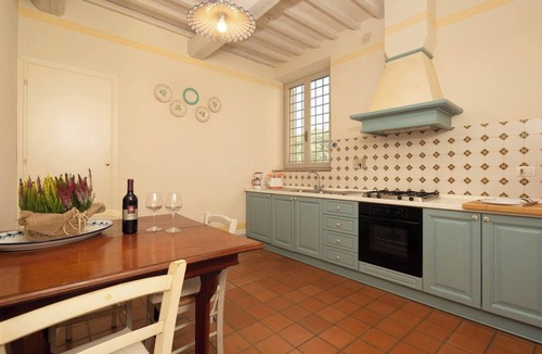 Lamporecchio Villa | Borgo Casorelle 20 in Lamporecchio , Toscana