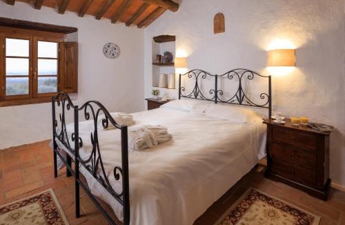 Rapolano Terme House | Borgo Cortinova Marrocco
