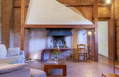 Castiglione del Lago House | Borgo del Papa by Interhome