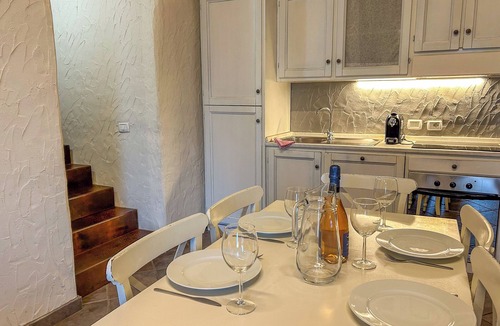 Colico Apartment | Borgo Erbiola Viola Rustico Holiday Apartment with Pool