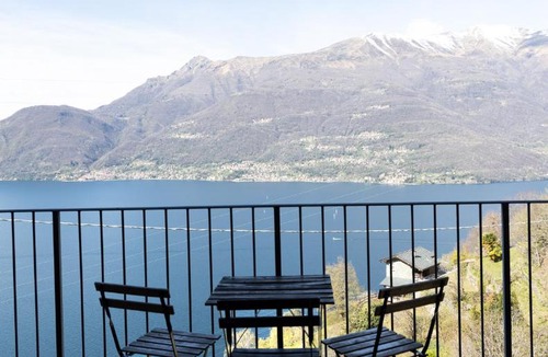 Stradella Apartment | Borgo Verginate Como Lake Panorama