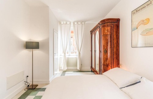 Rione XIV Borgo Apartment | Borgo Vittorio 2 bdr Vatican