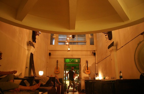 Ban Phan Thom Hostel | Born Free Hostel