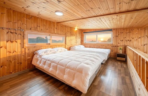 Boryeong House | Boryeong Hiddenvillage Dokchae Poolvilla