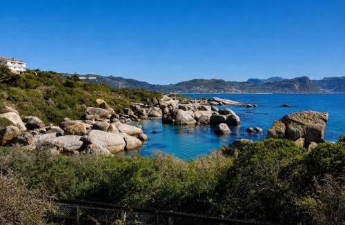 Simon's Town Cabin | Bosky Dell on Boulders Beach