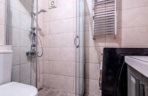 Ortakoy Apartment | Bosphorus Bliss, 2 Min to Ortakoy, Balcony View