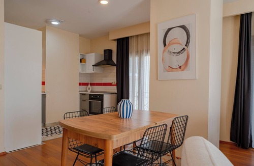 Tophane Apartment | Bosphorus View - 1-bedroom apartment with AC and Elevator