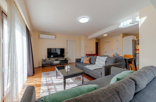 Tophane Apartment | Bosphorus View 1BR - Modern Design - Central Apartments