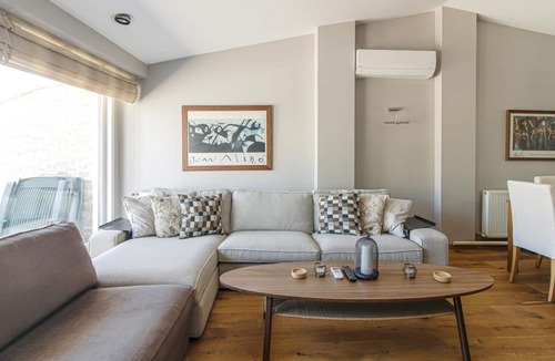 Arnavutkoy Apartment | Bosphorus View Flat With Terrace in Arnavutkoy